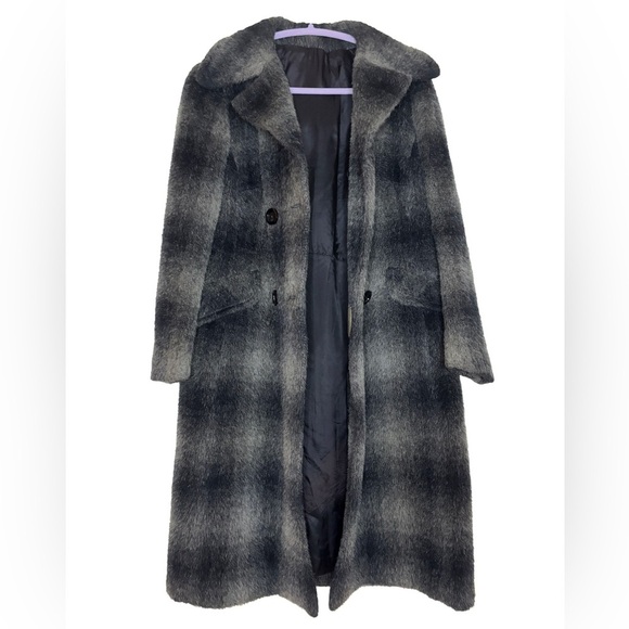 Vintage Dereta London Mohair Plaid Coat – 60s Mod, Old Money Style - Picture 3 of 6